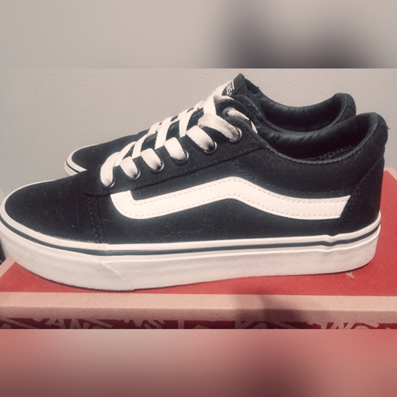 Vans SOLD - Picture 3 of 6